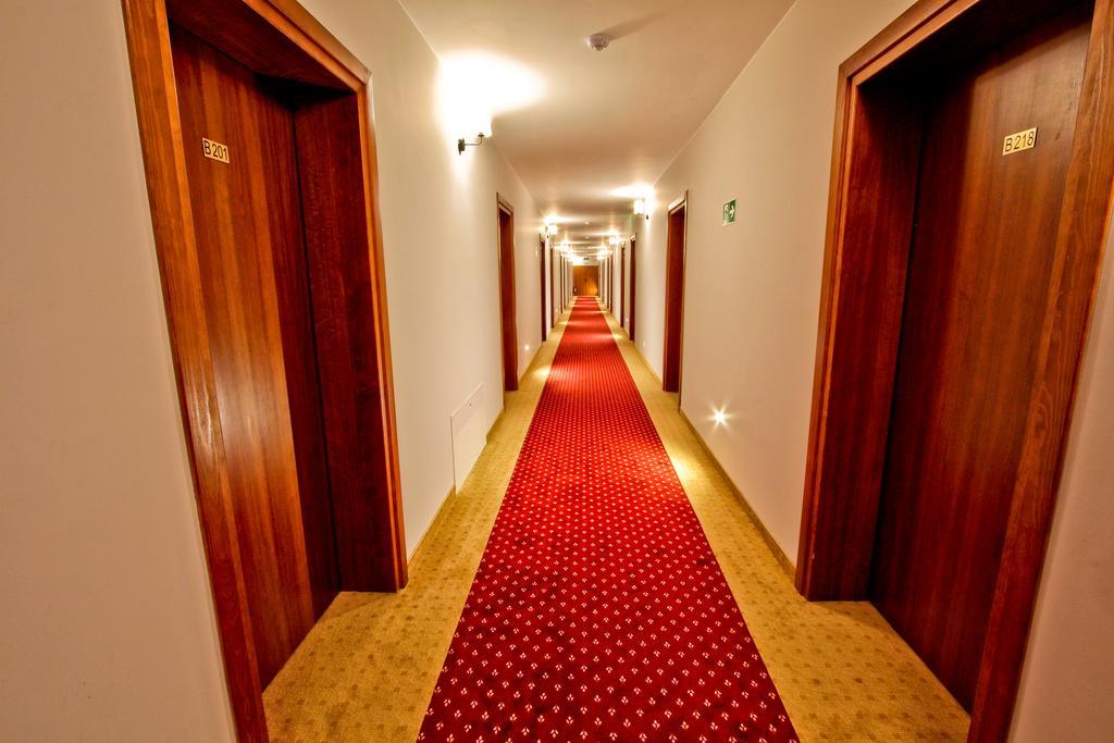 Hotel Milord Pułtusk Exterior foto